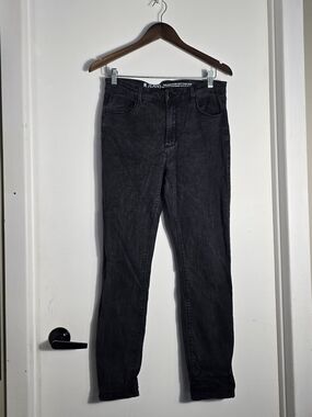 Signature Black Skinny Jeans